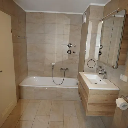 Apartment Beautiful 5 Minutes To Rab Tla-tlf-tdy *