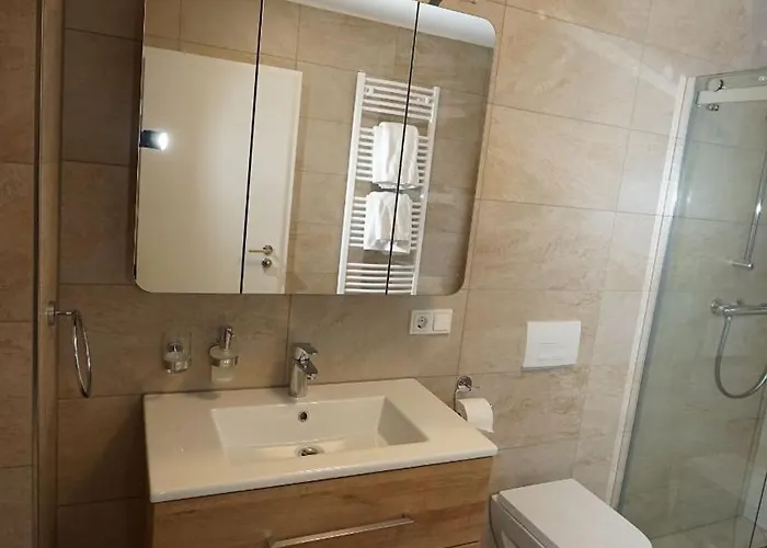 Beautiful 5 Minutes To Rab Tla-tlf-tdy Lejlighed